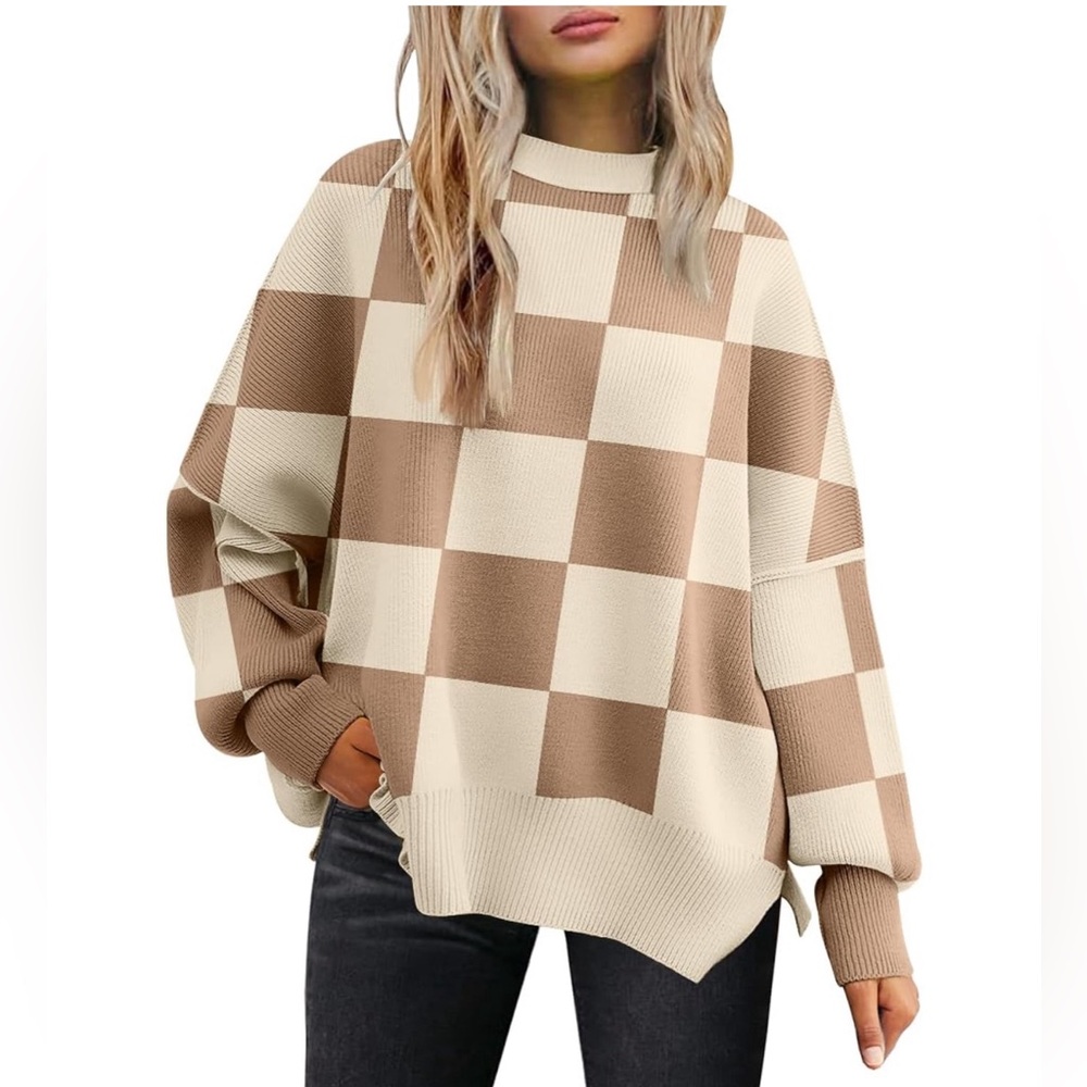 Women's Crewneck Batwing Long Sleeve Checkered Sweater - Size M